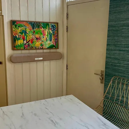 Villa Westerstraat, Cozy Beachside Getaway With Sauna, Outside Area And Parking Spot