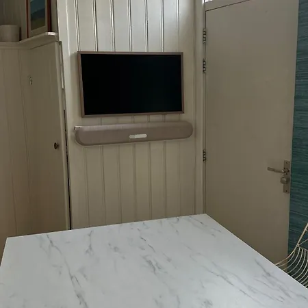Westerstraat, Cozy Beachside Getaway With Sauna, Outside Area And Parking Spot *